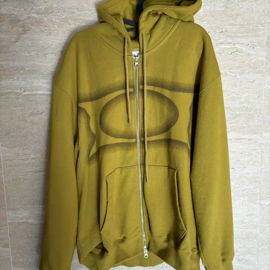 (m)크리틱 WORMHOLE LOGO HOODIE ZIP-UP