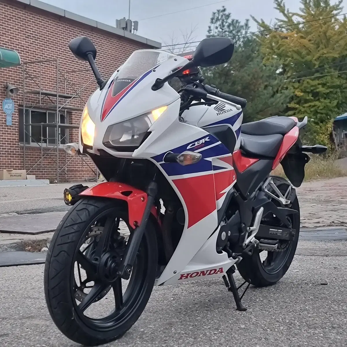 cbr300r 15년식 요시무라 풀배기 구변완료 관리잘된 차량 판매합니다