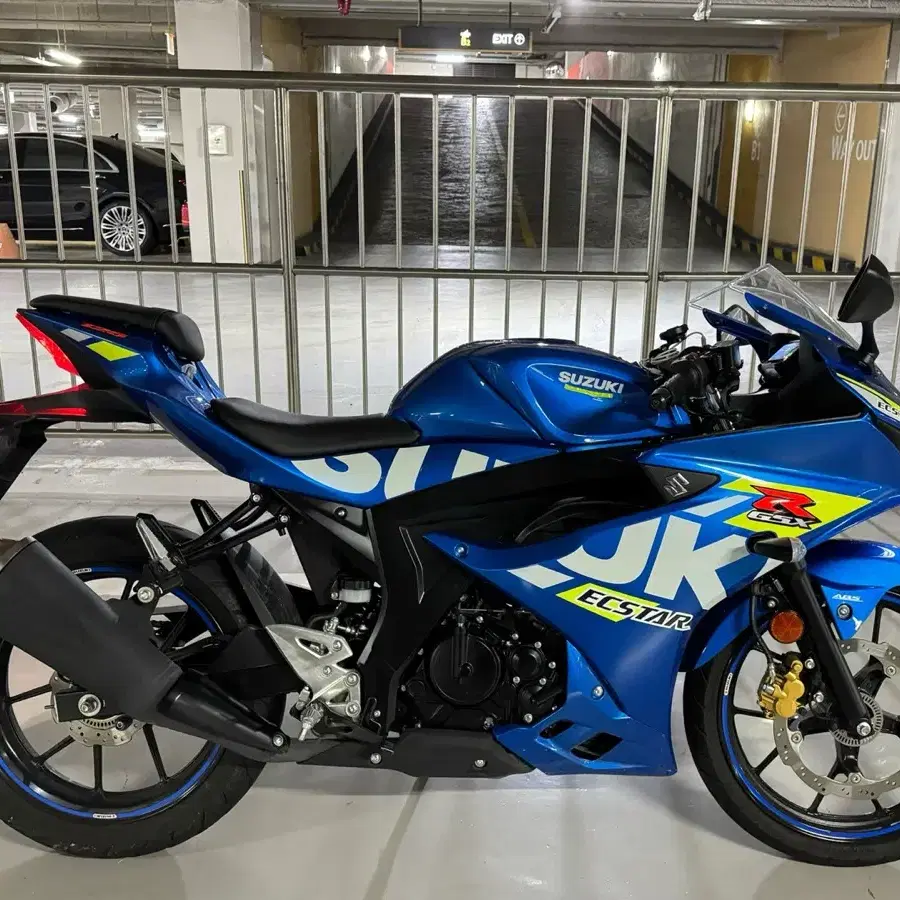 스즈끼 gsx r125 abs 23년식