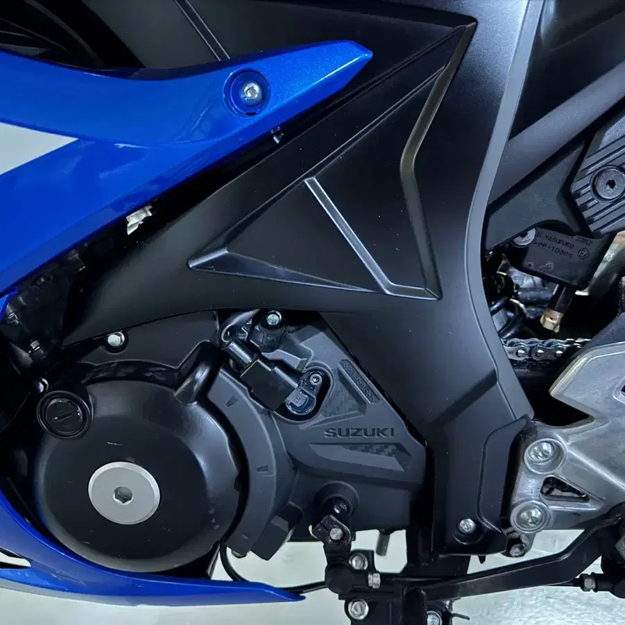 스즈끼 gsx r125 abs 23년식