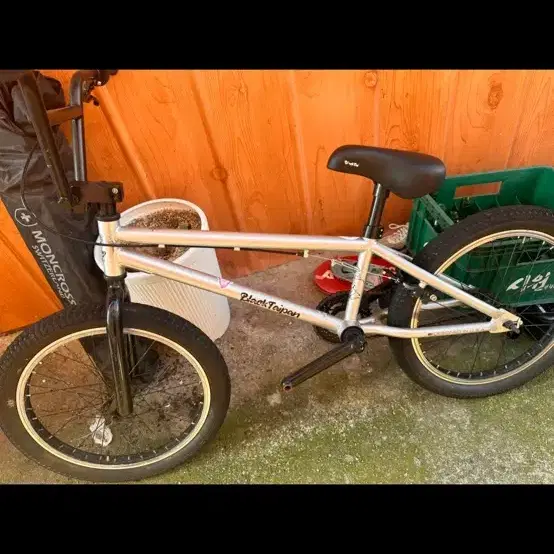 블랙타이판 BMX