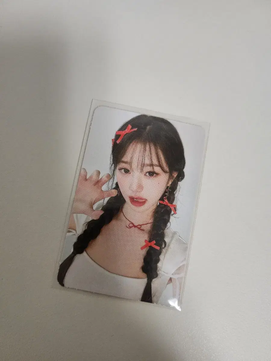 Jang Wonyoung TheHyundai Amuse pop up Store first 200 people photocard Sold WTS