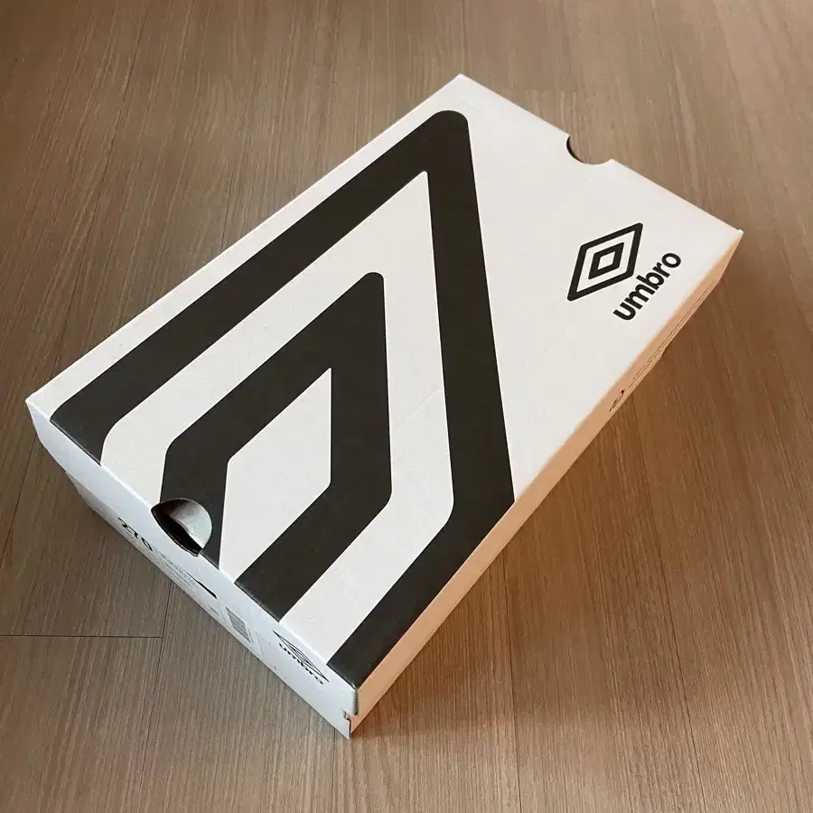 엄브로 운동화 umbro etr 002 270mm