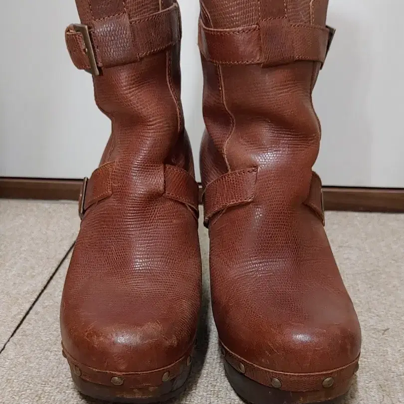 UGG 여성 부츠 250