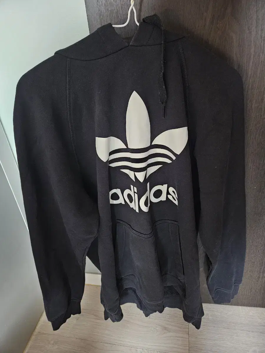 [110] Adidas Kimono Hoodie