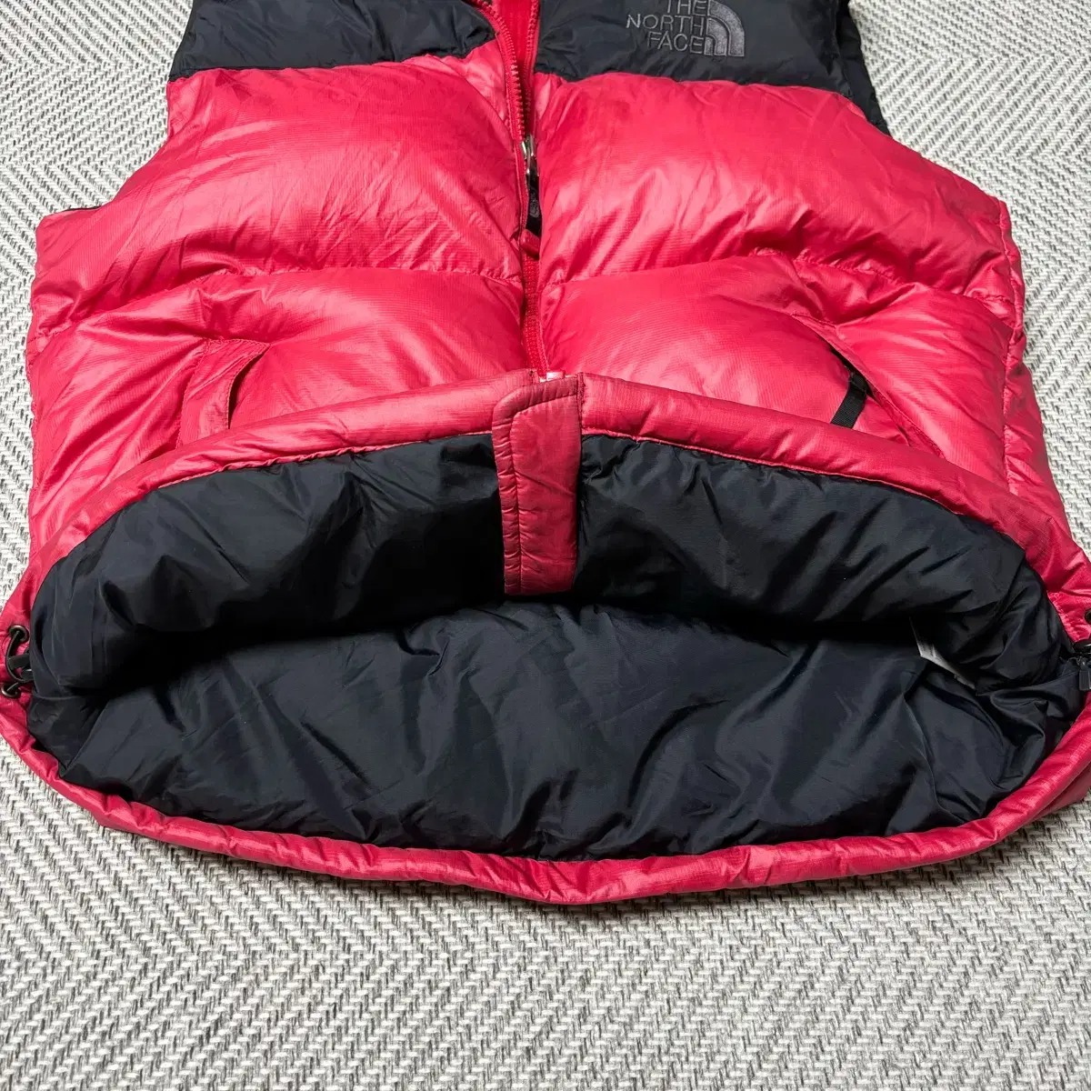 NORTHFACE 노스페이스 올드스쿨 레트로 눕시 700 조끼 다운 패딩