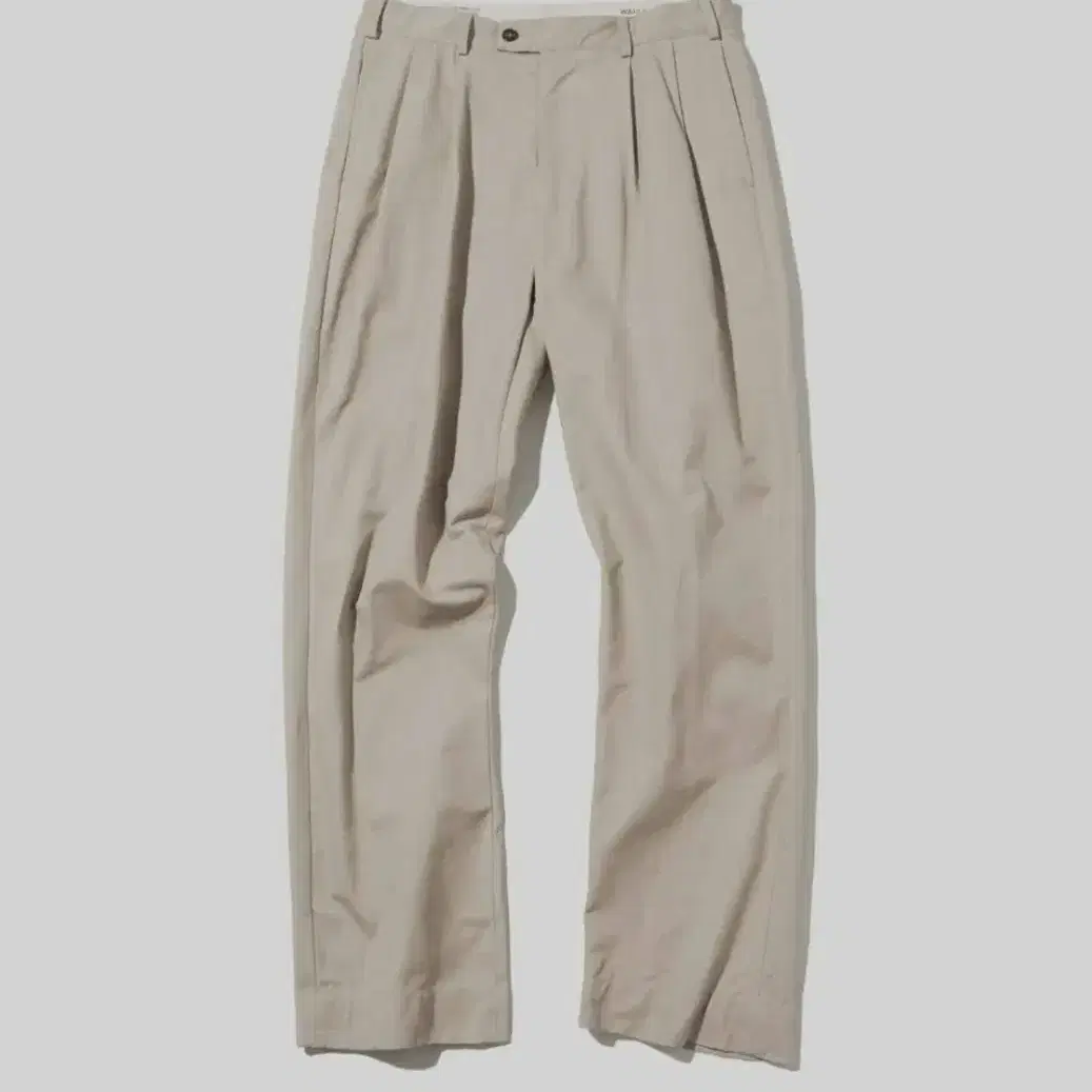 아웃스탠딩 WIDE TWO TUCK CHINO PANTS L.B M