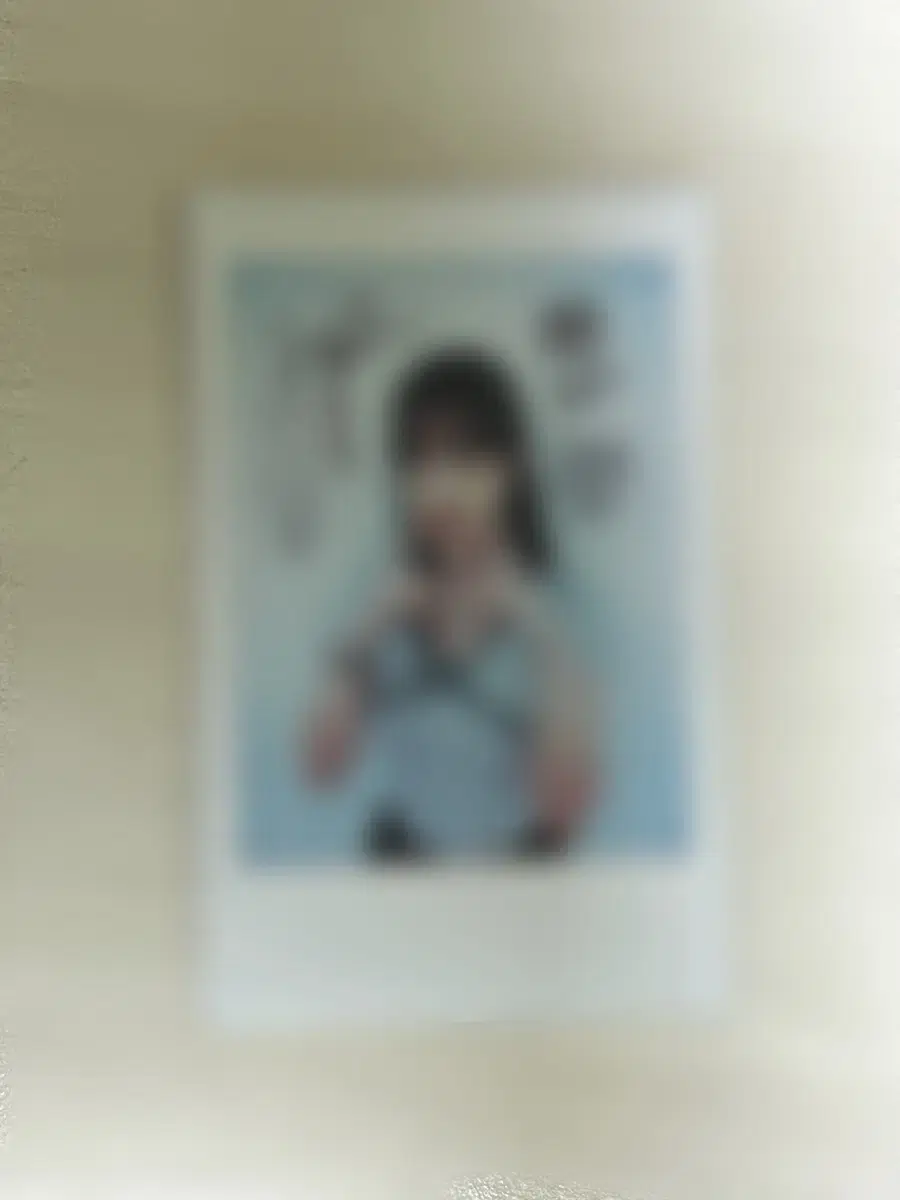 ichillin joonie sign polaroid