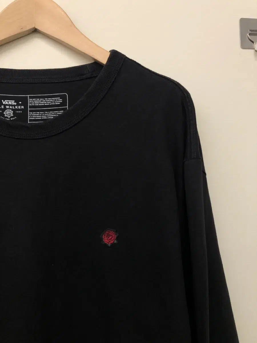 VANS Long Sleeve T-Shirt