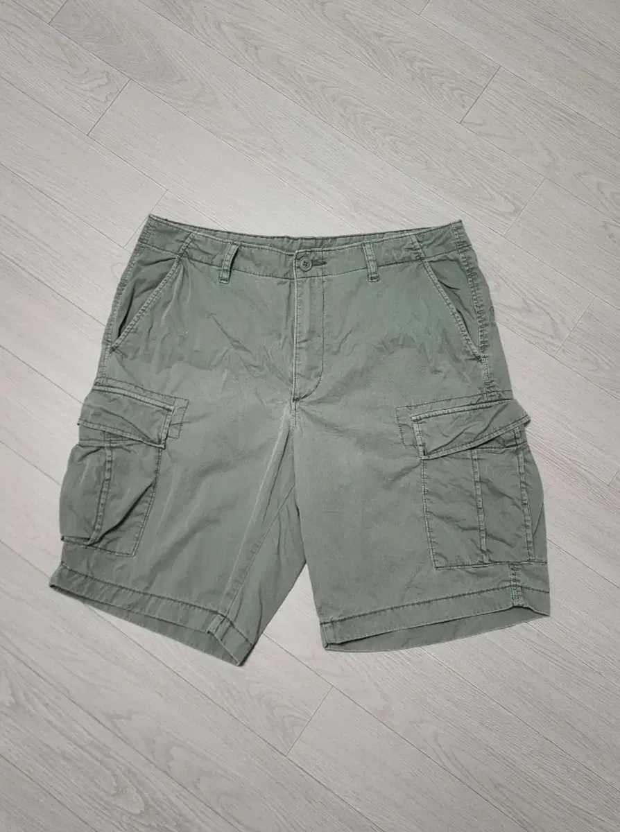 UNIQLO Cargo vahn (M)