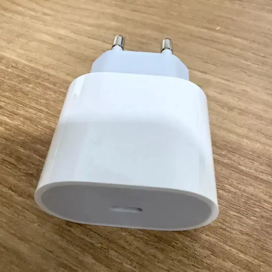 애플 정품 20W USB-C 파워 전원 어댑터 (거의새것)