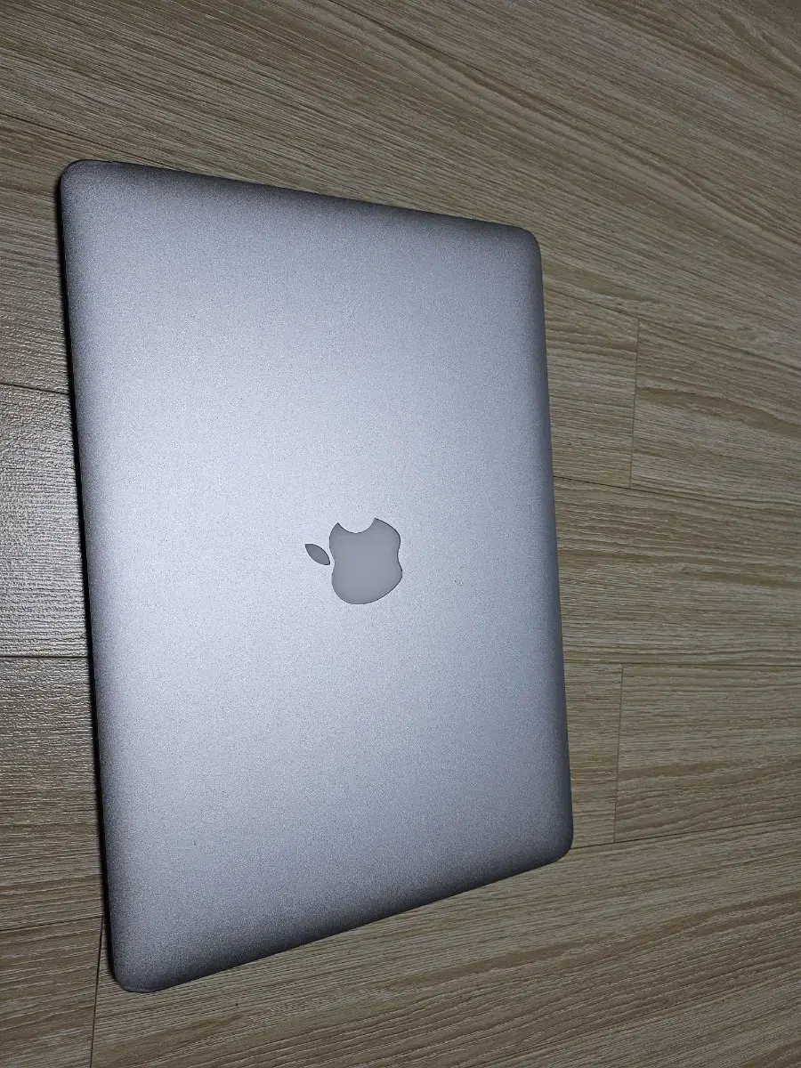 MacBook Air 13-inch Early 2014