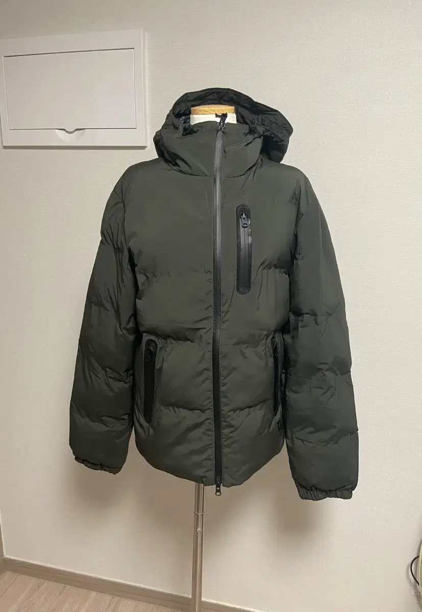 (NEW)AMERICAN EAGLE American Eagle men's hooded puffer