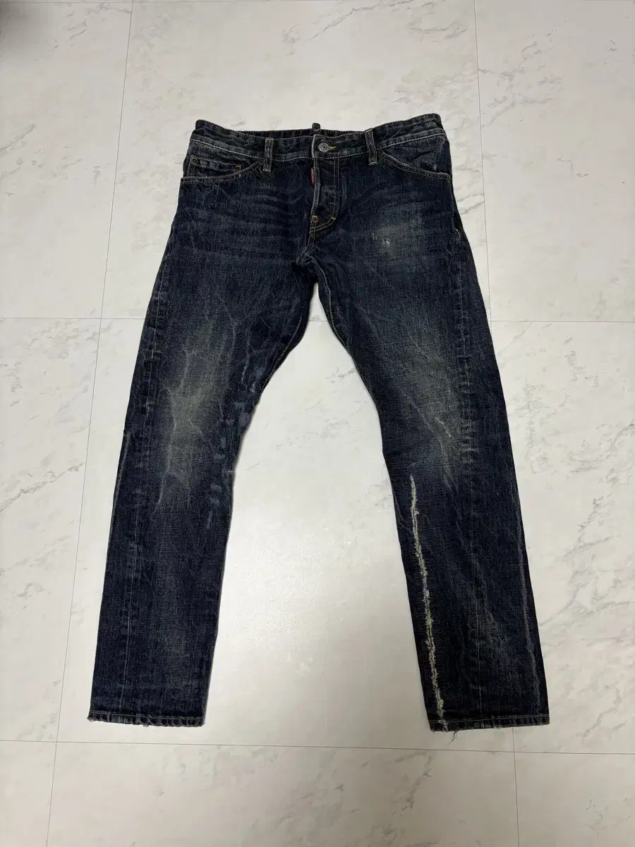 [Dsquared2] jeans size 48