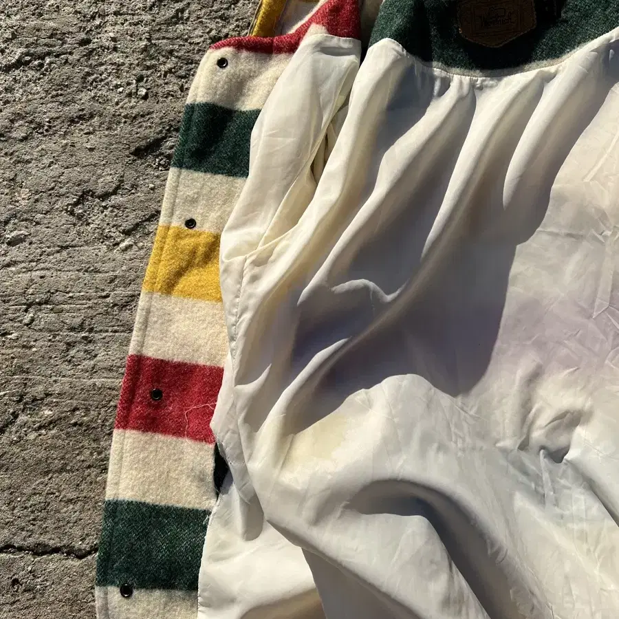 WOOLRICH HUDSONBAY BLANKET 울리치 허드슨베이 울자켓