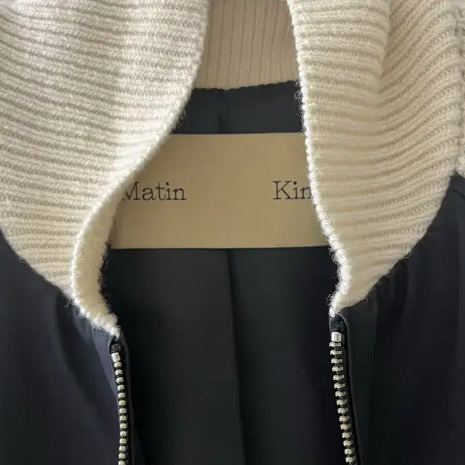 마뗑킴 matin kim KNIT MIXING LEATHER JUMPER