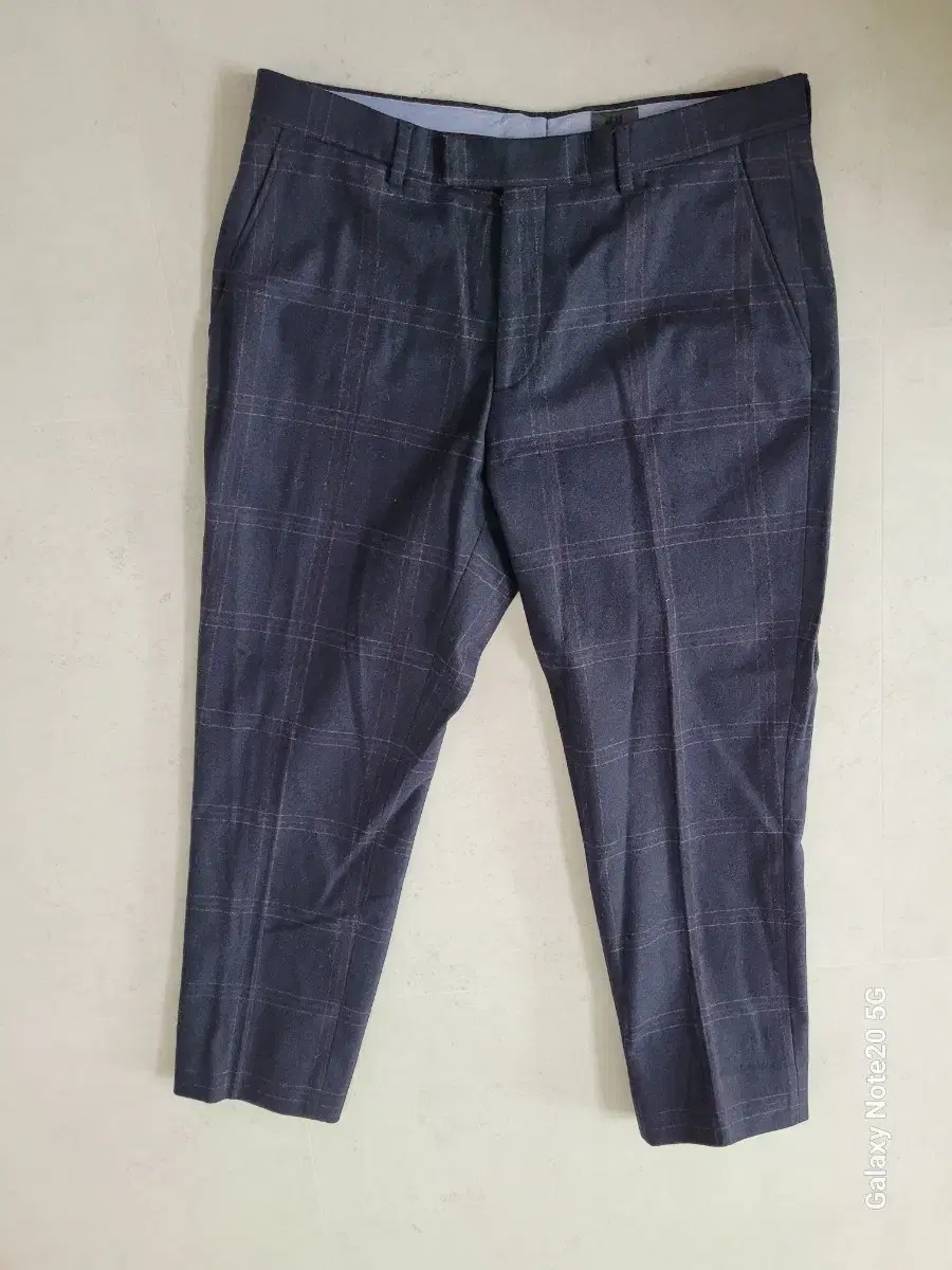 Men's H&M Woolen Check Trousers (35)