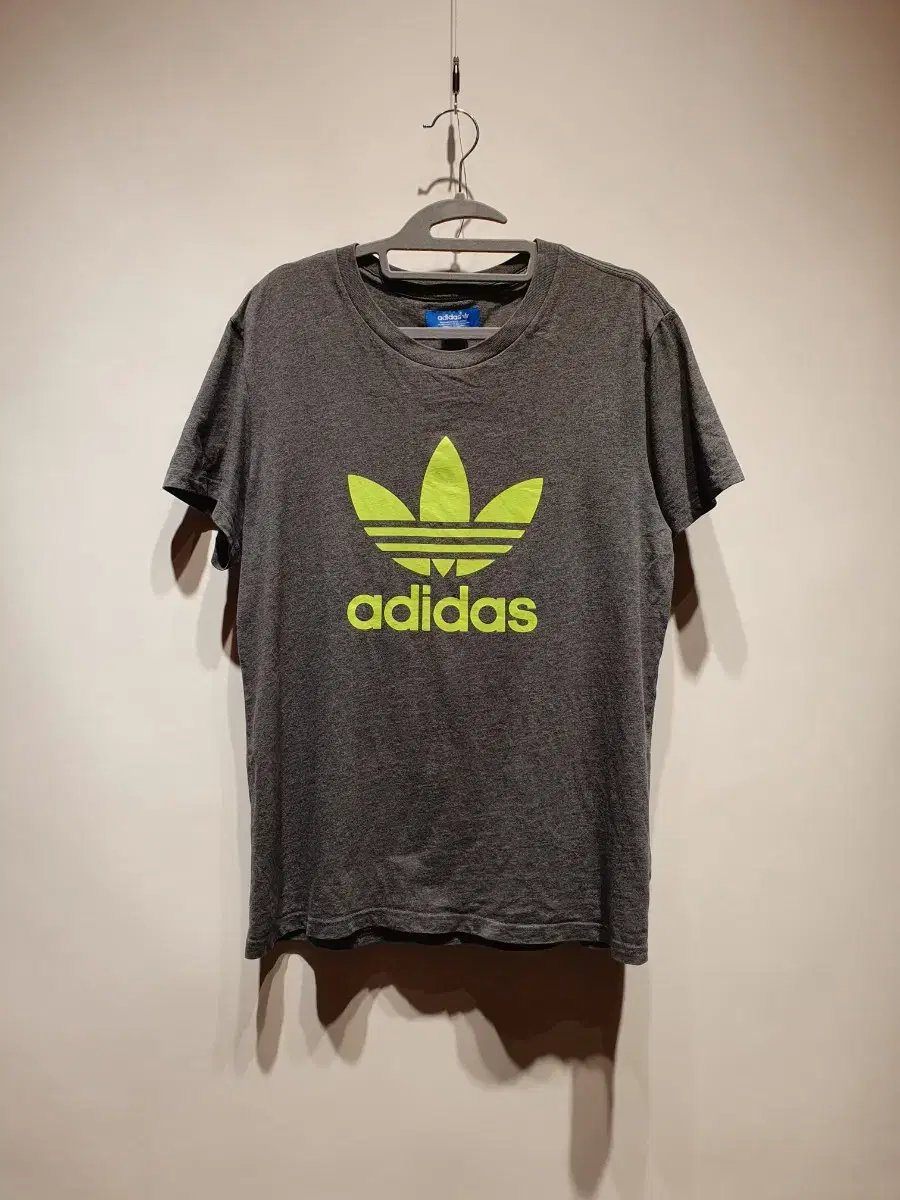 [Free shipping] adidas Flame short sleeve t-shirt 100%.