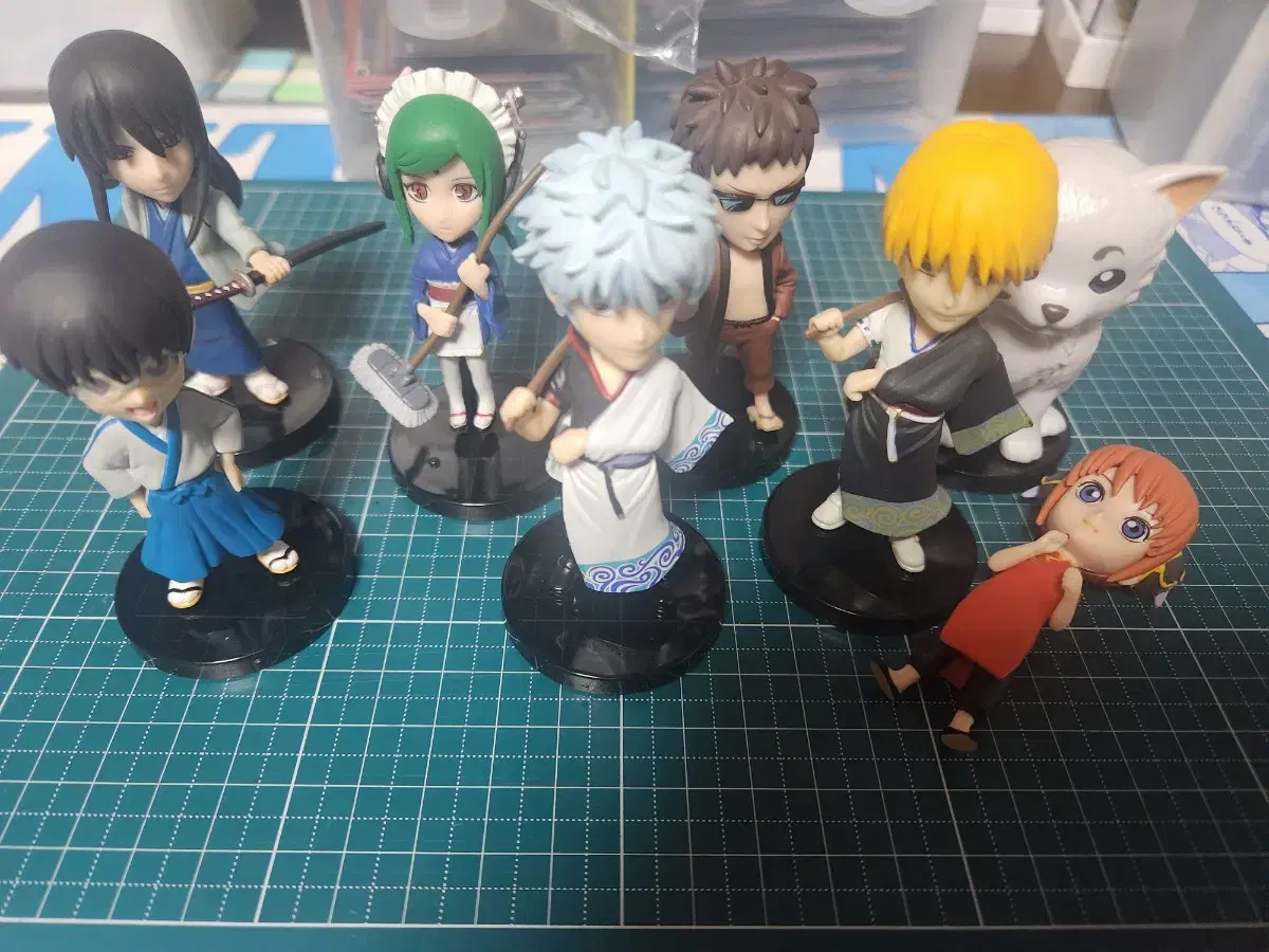 Sells Gintama World Collection in bulk