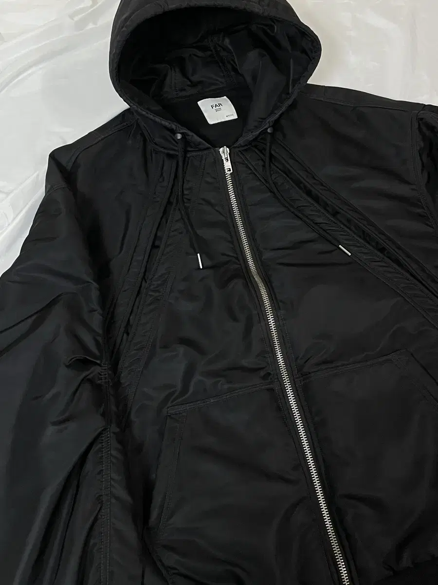 PaʻaKai Nylon Hooded Bomber