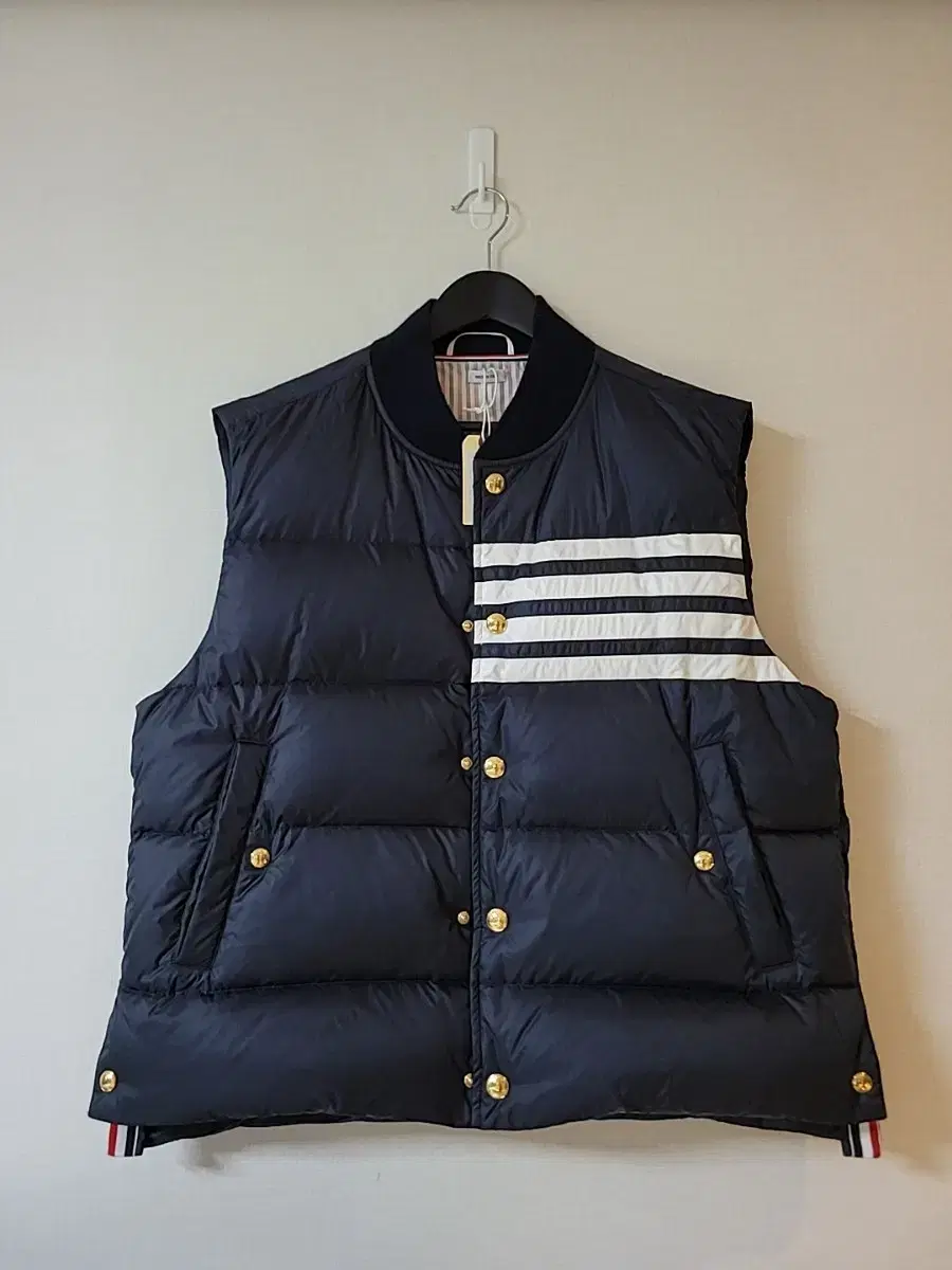 (Product taxi)Thom Browne Signature Diagonal Detail Keum Padded Vest