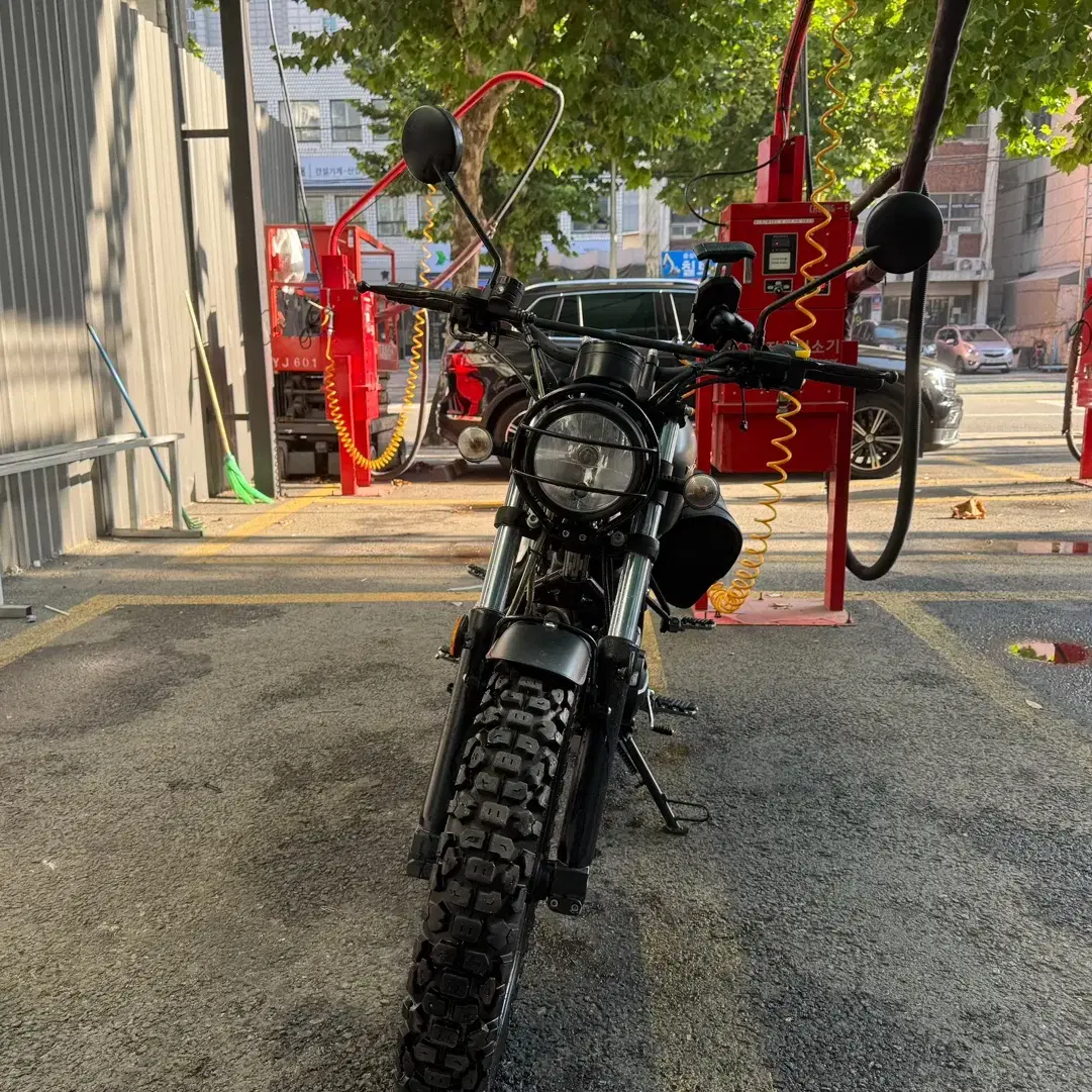 22년식 상태 좋은 부캐너 125CC 판매합니다!