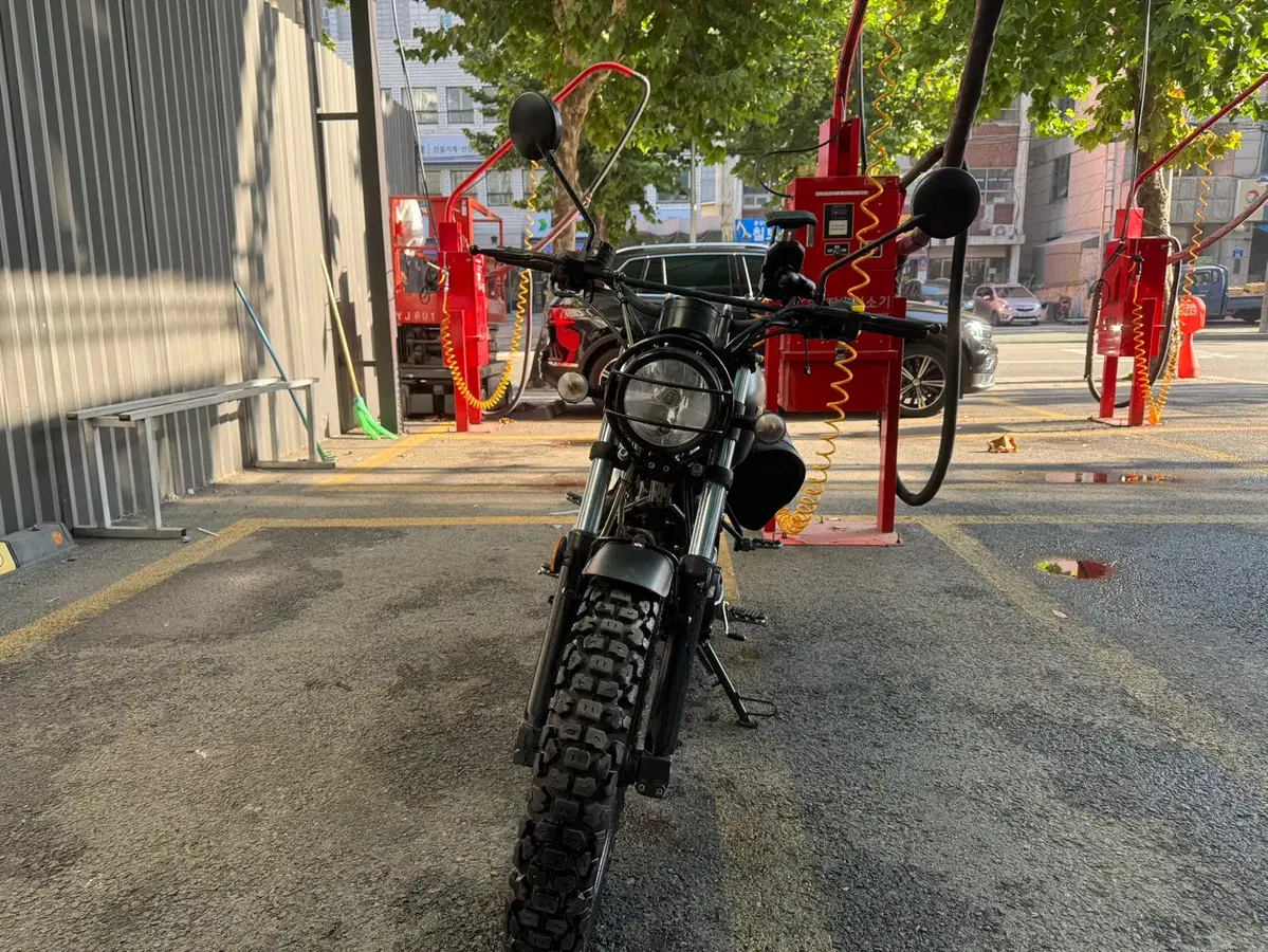 22년식 상태 좋은 부캐너 125CC 판매합니다!