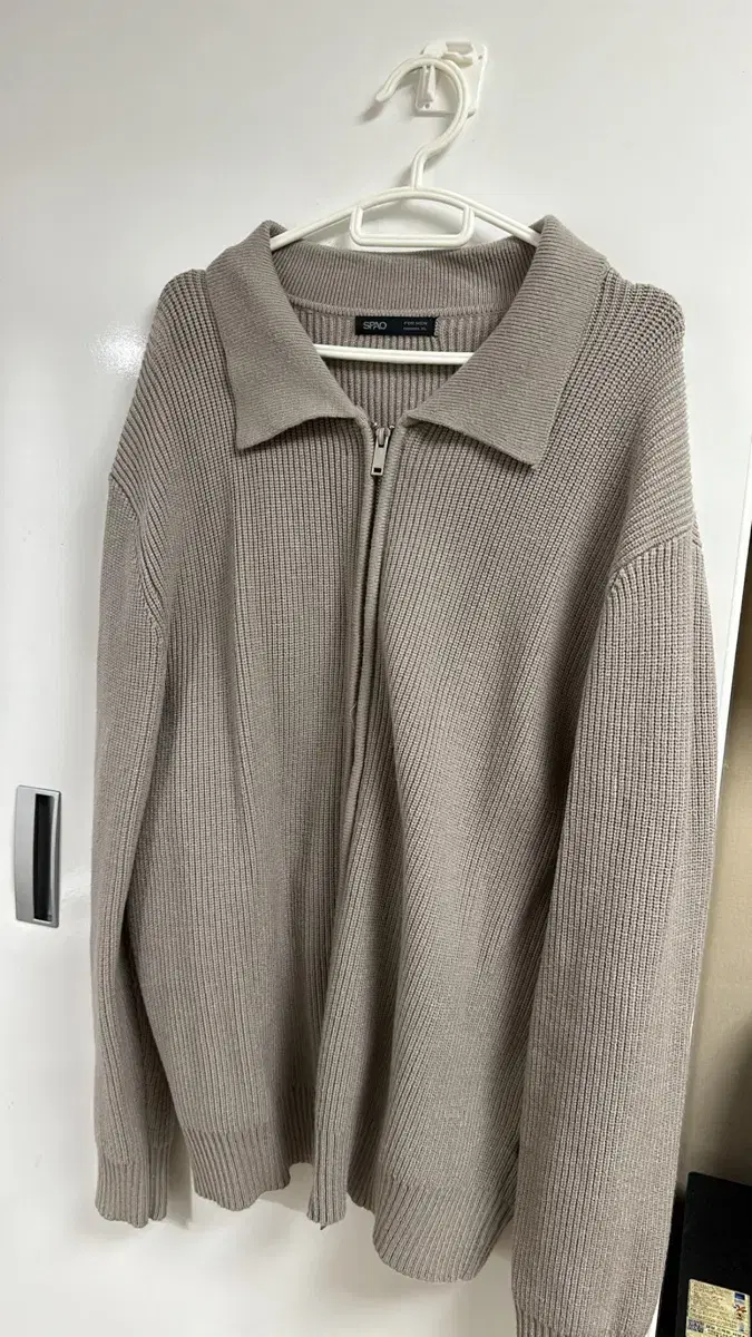 Spao knit sweater