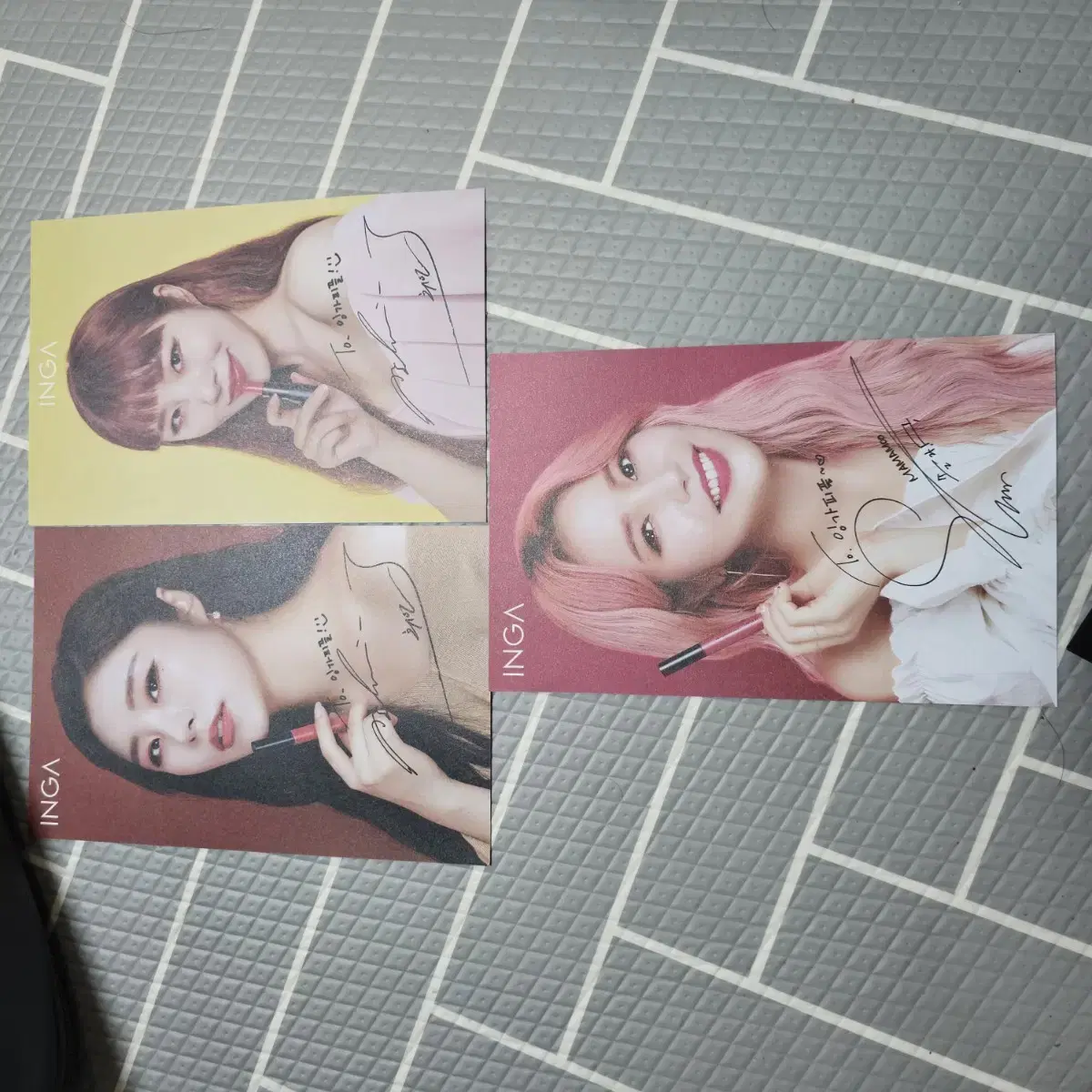 Mamamoo Inga Postcard