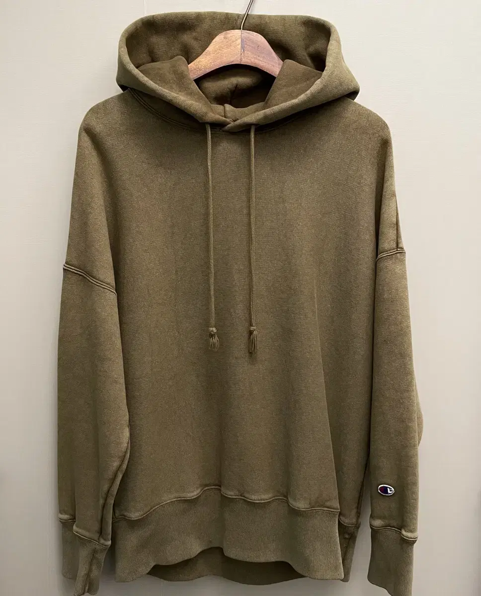 (M/103)Champion Premium Garment Dyed Vintage Reverse Weave Hoodie