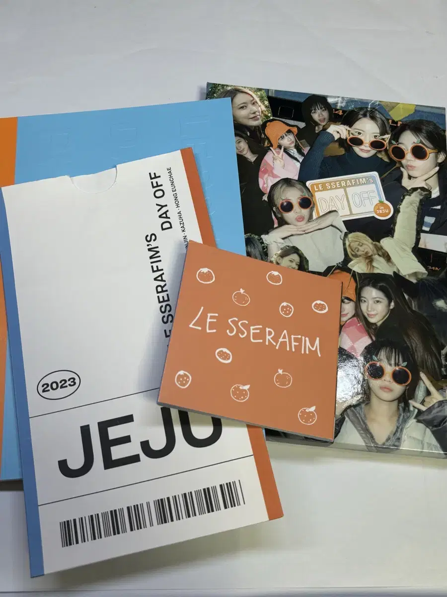 Le Sserafim Dey Off Jeju Photobook