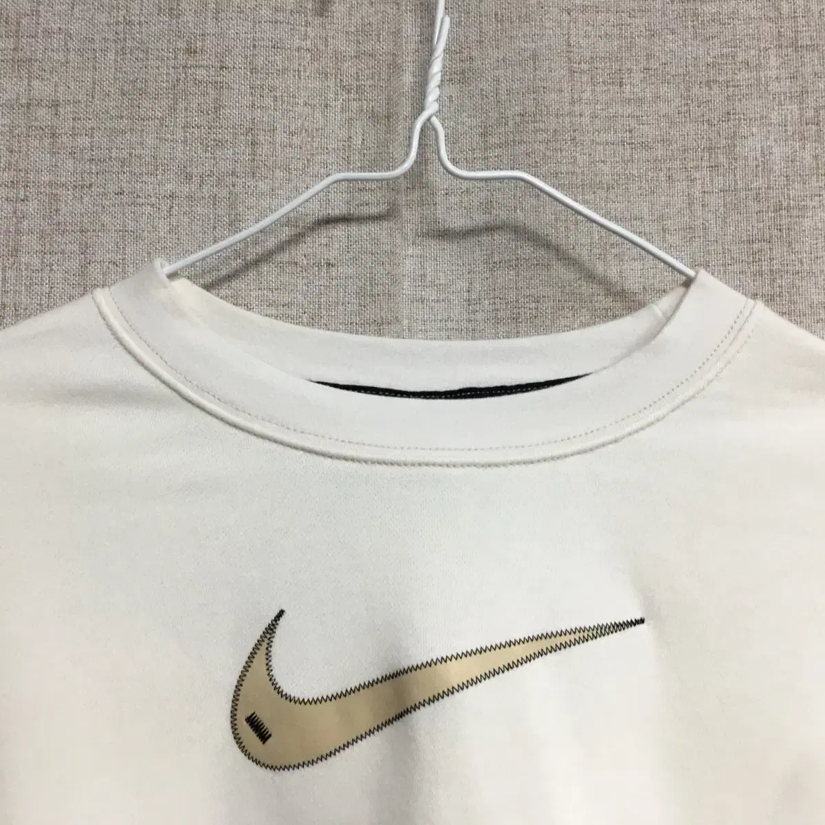 NIKE 나이키 스우시 크롭 맨투맨 L