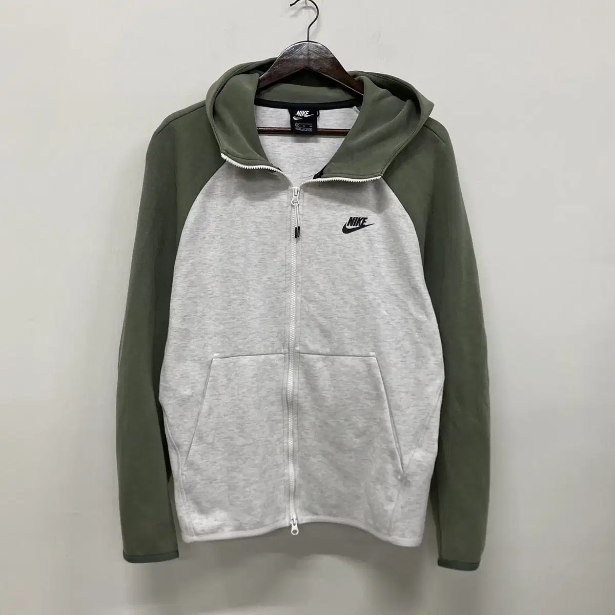 Nike Khaki Nagrang Hoodie Zip Up 105