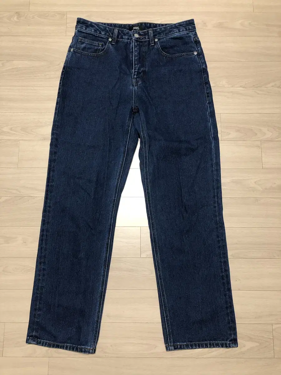 UnisexStandard men's jeans