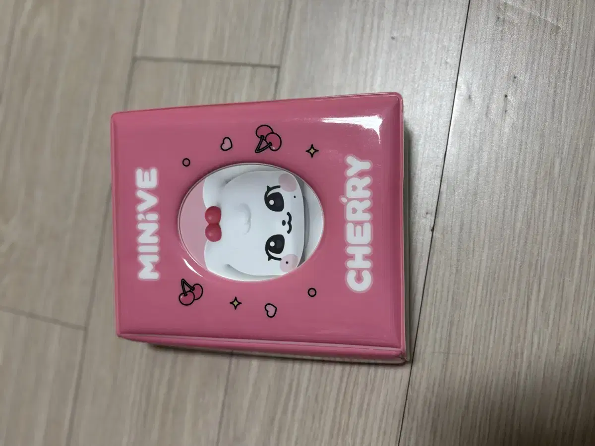 Minive Cherry wonyoung collectbook Collect Book