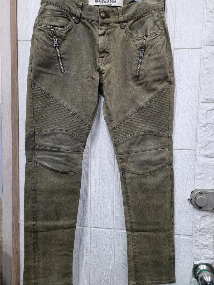 Buckler lew cargo pants size 34