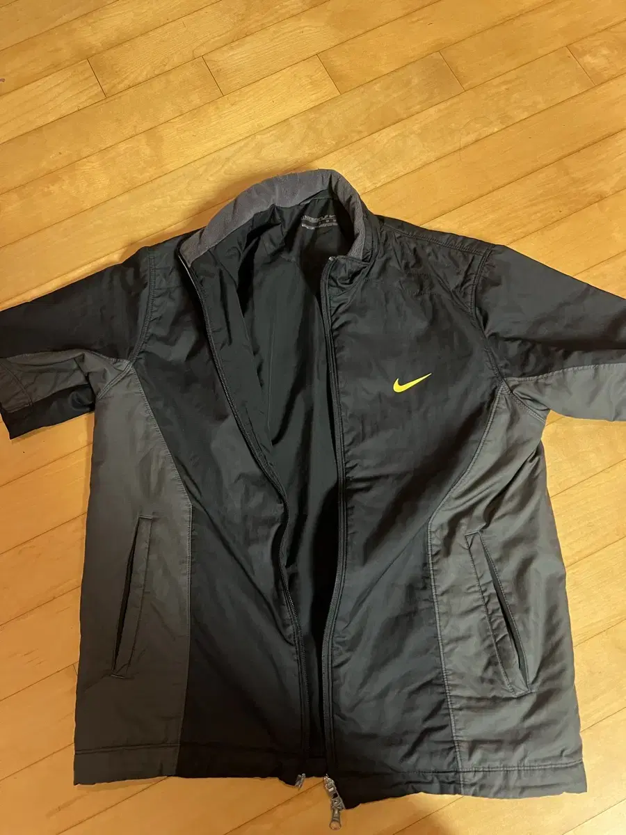 Nike Golf Windbreaker