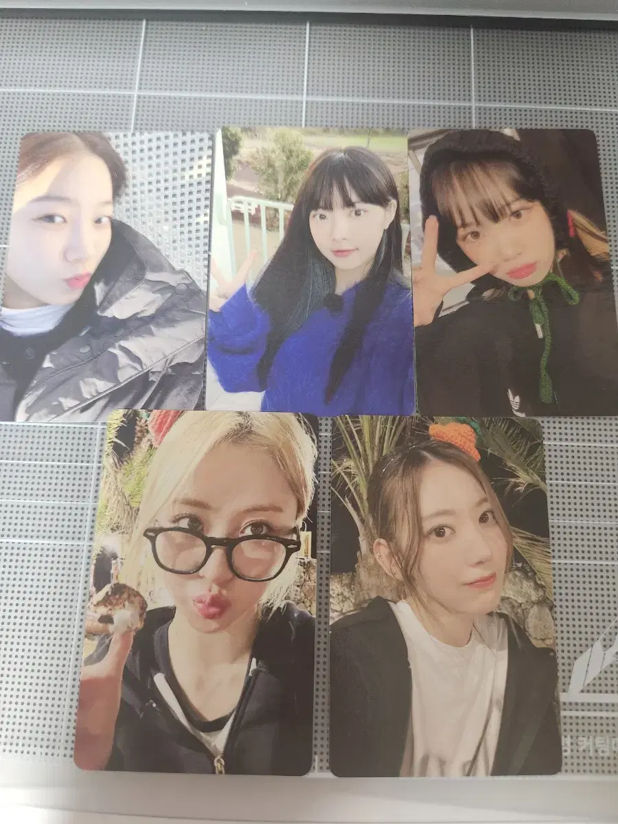 Le Sserafim Jeju Photocard