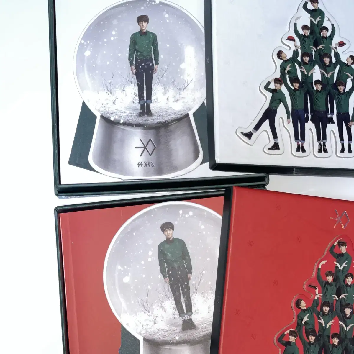 EXO exo Winter special album The Miracle of December xiumin sehun with snowballs