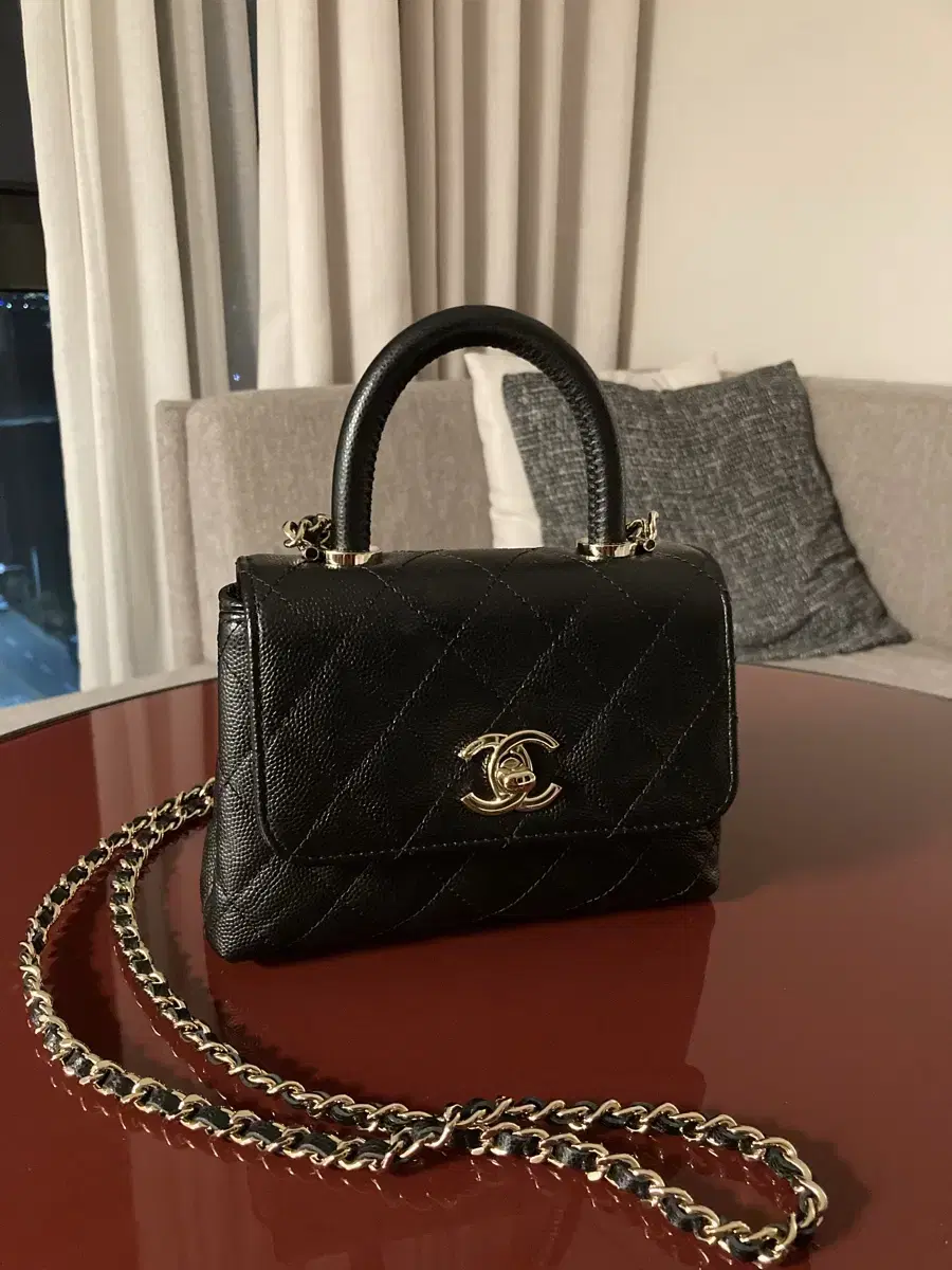 Chanel Cocohandle Mini AP4244