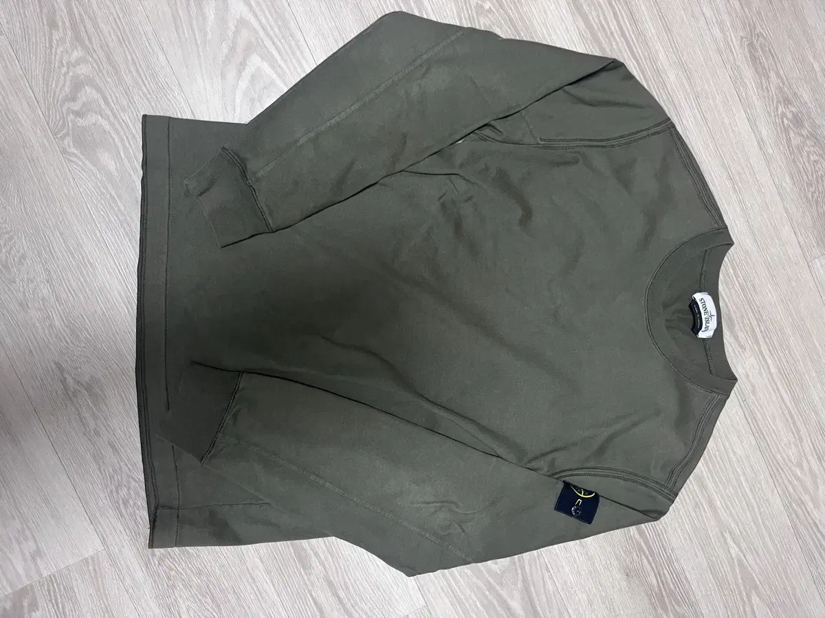 Stone Island 19FW Waffen Long-Sleeve Khaki Top in Waffen