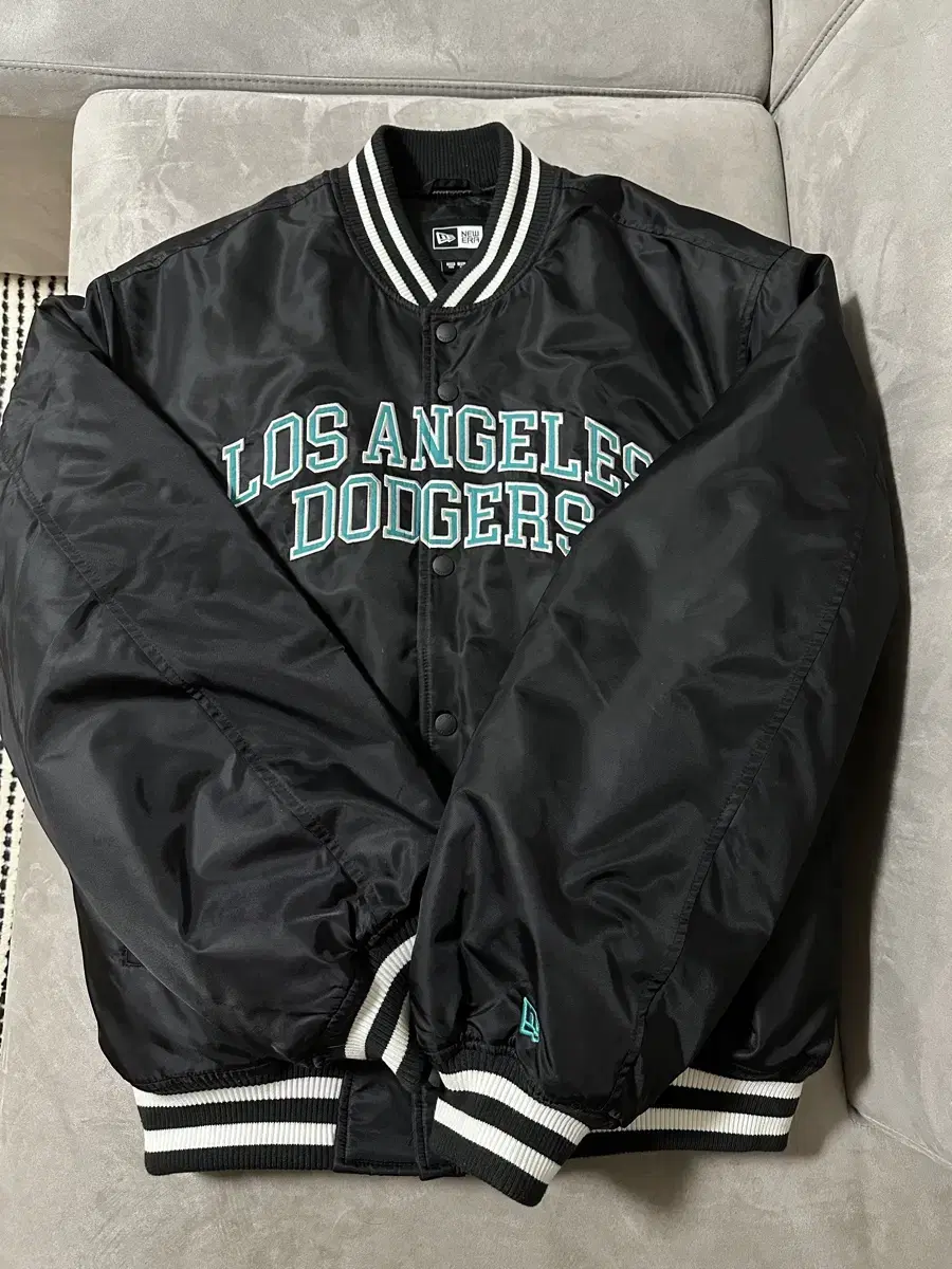 MLB Los Angeles Dodgers Archiego Nylon Stadium Jacket Black