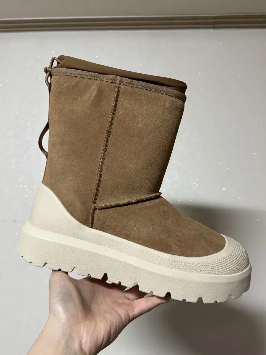 [280] UGG Ugg suede logo embossed boots