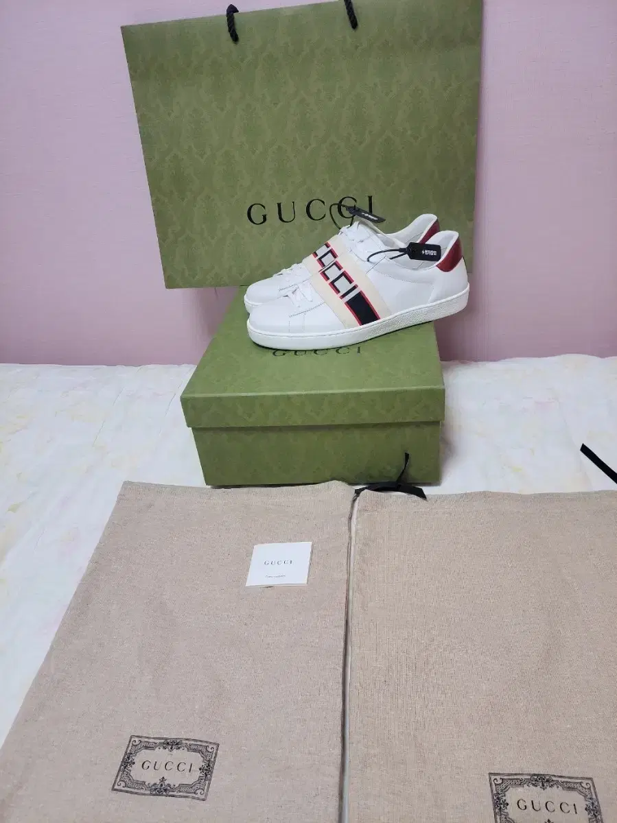 Genuine) Quick sale! New, unused! Gucci full-set Ace banding sneakers sneakers gift