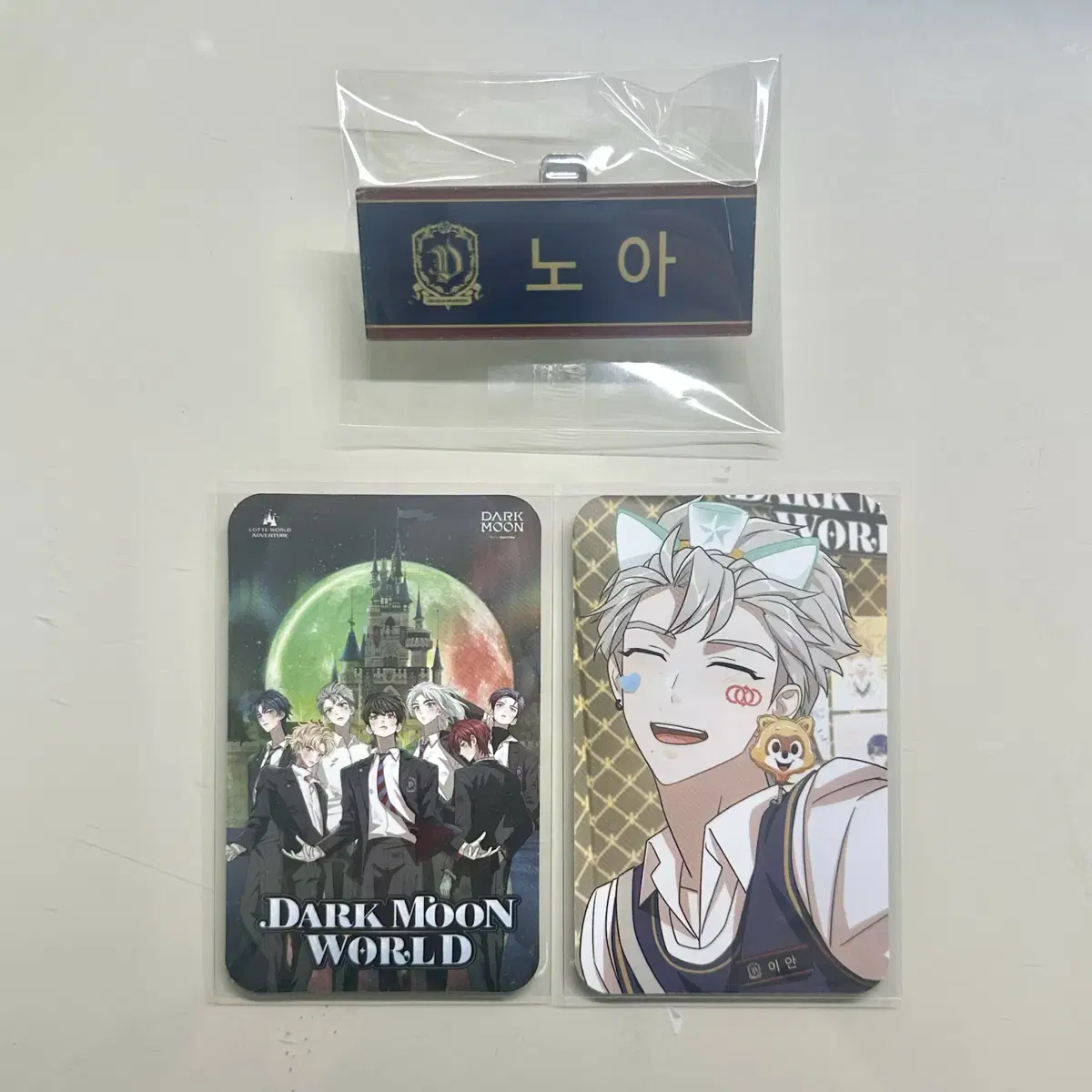 Darkmoon photocard Badge WTS