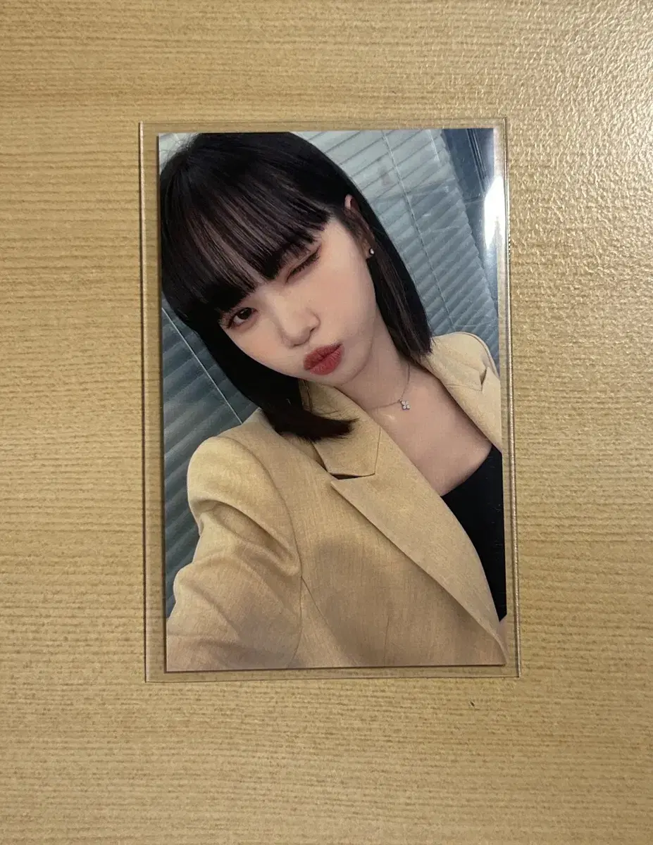 le sserafim kim chaewon antifragile universal unreleased photocard