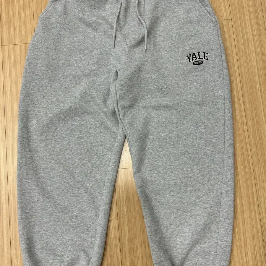 예일 조거팬츠 그레이 M사이즈 2 TONE ARCH SWEAT PANTS