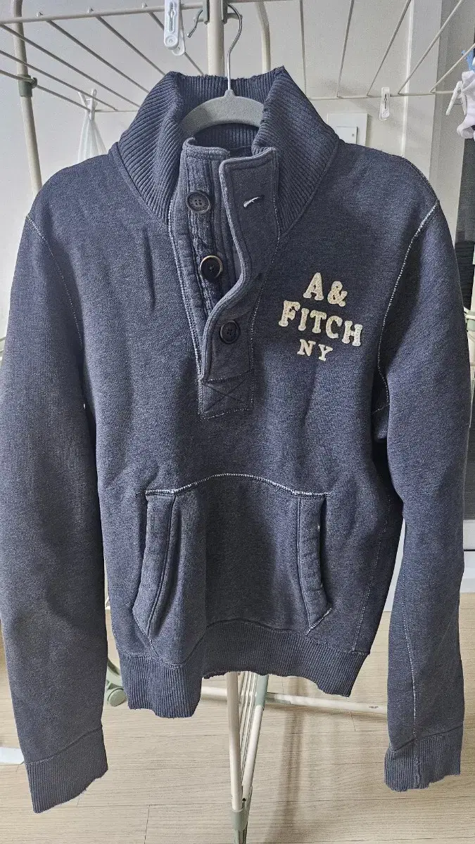 Abercrombie & Fitch Brushed sweater size S sells