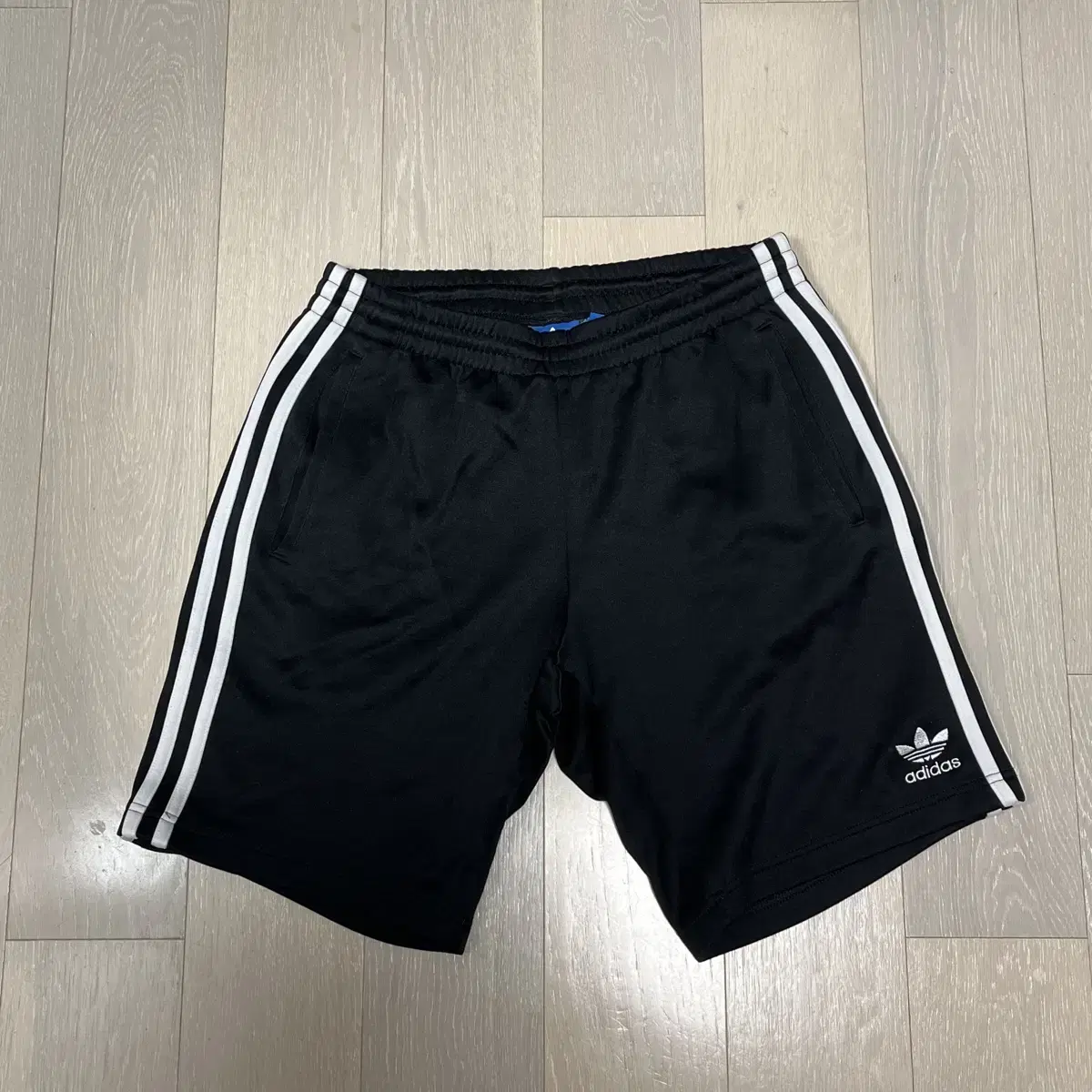 Adidas Original Vahn Black 100(L) sells