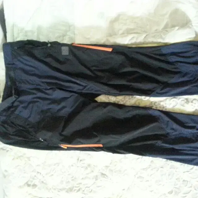 Koron hiking suit top and bottom